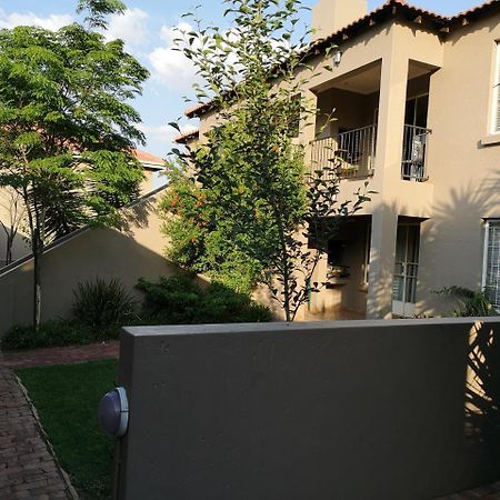 Airport Lodge Guest House كمبتون بارك المظهر الخارجي الصورة