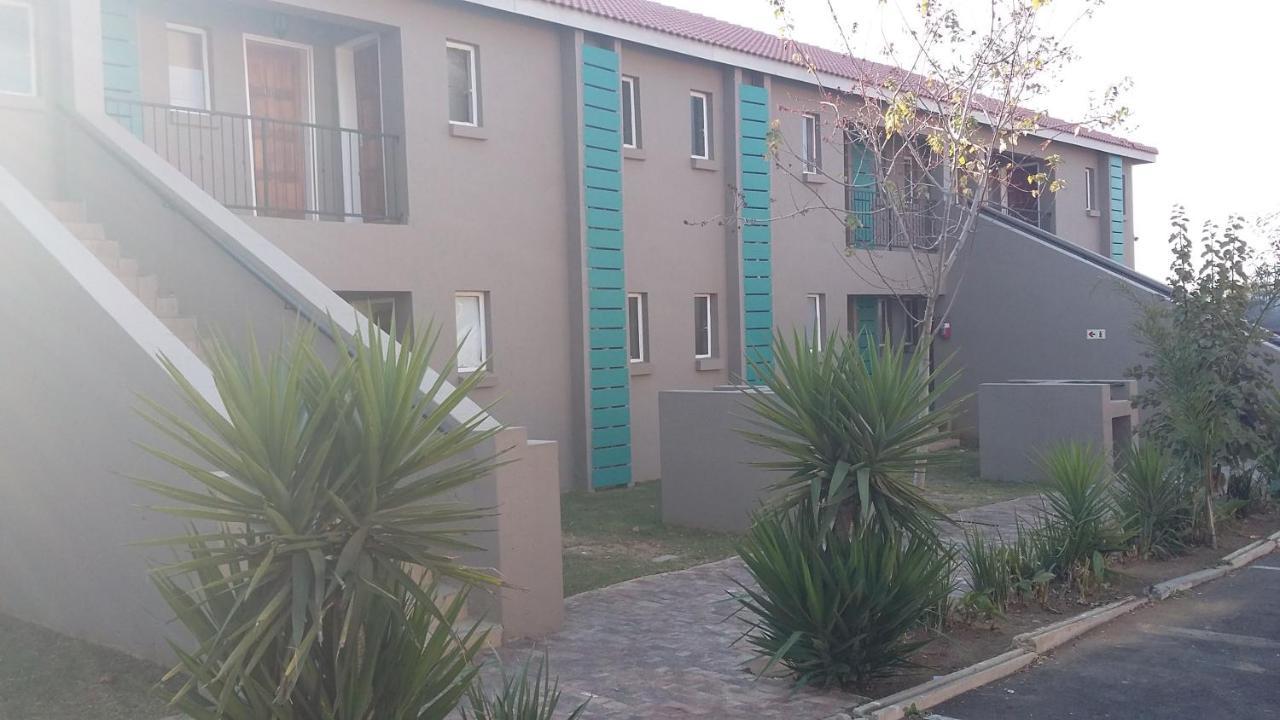 Airport Lodge Guest House كمبتون بارك المظهر الخارجي الصورة