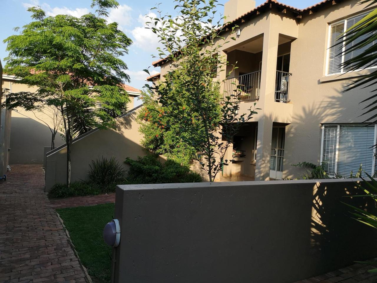 Airport Lodge Guest House كمبتون بارك المظهر الخارجي الصورة