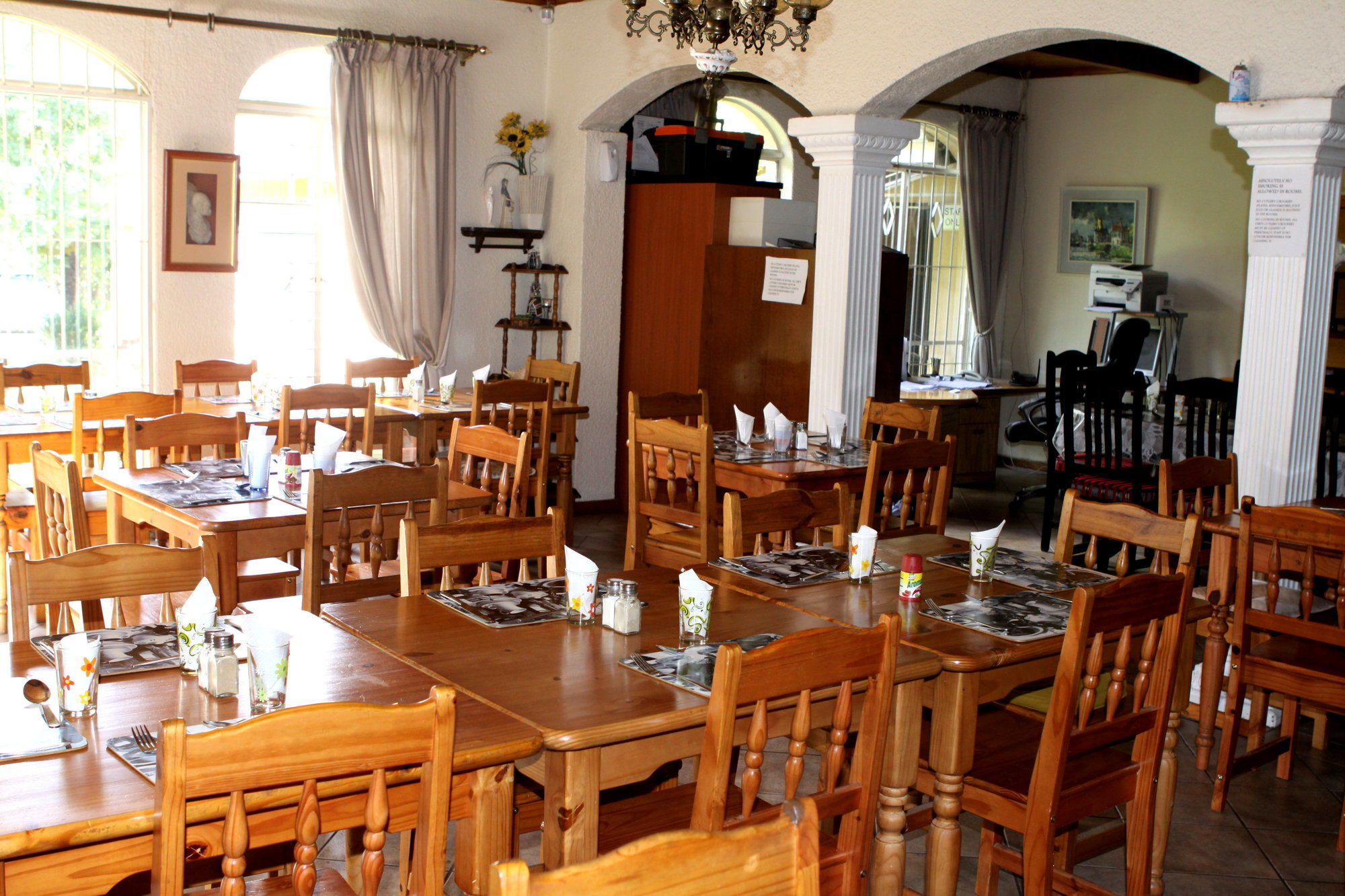 Airport Lodge Guest House كمبتون بارك المظهر الخارجي الصورة